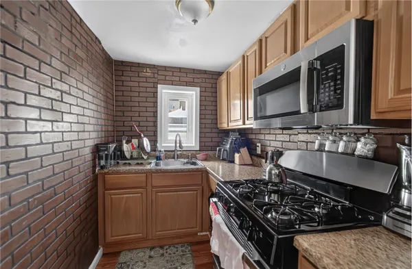 $545,000 | 79 Chestnut Hill Avenue, Cranston, RI 02920