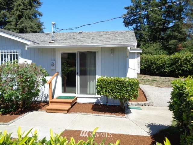 4945 Carpenter Road Southeast Olympia, WA 98513 - Photo 2 of 8 Gallery Image 2