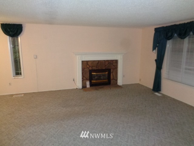 4945 Carpenter Road Southeast Olympia, WA 98513 - Photo 6 of 8 Gallery Image 6