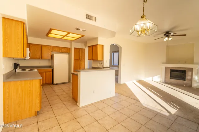 $1,995 | 10065 East Capri Avenue, Mesa, AZ 85208