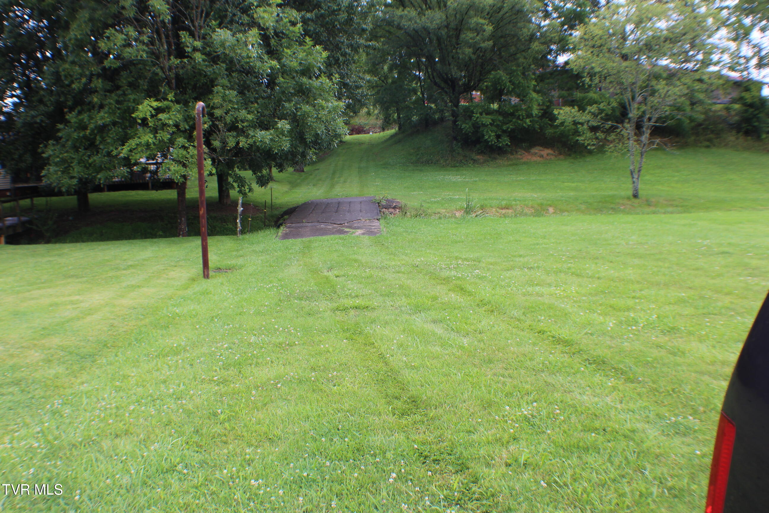 805 New Beason Well Road Kingsport, TN 37660 - Photo 42 of 48 IMG_0107