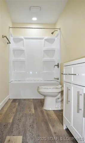 $319,000 | 190 Merlin Drive, Camdenton, MO 65020