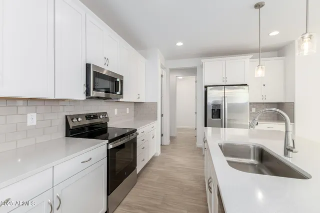 $526,995 | 18563 Helian Drive, Gold Canyon, AZ 85118