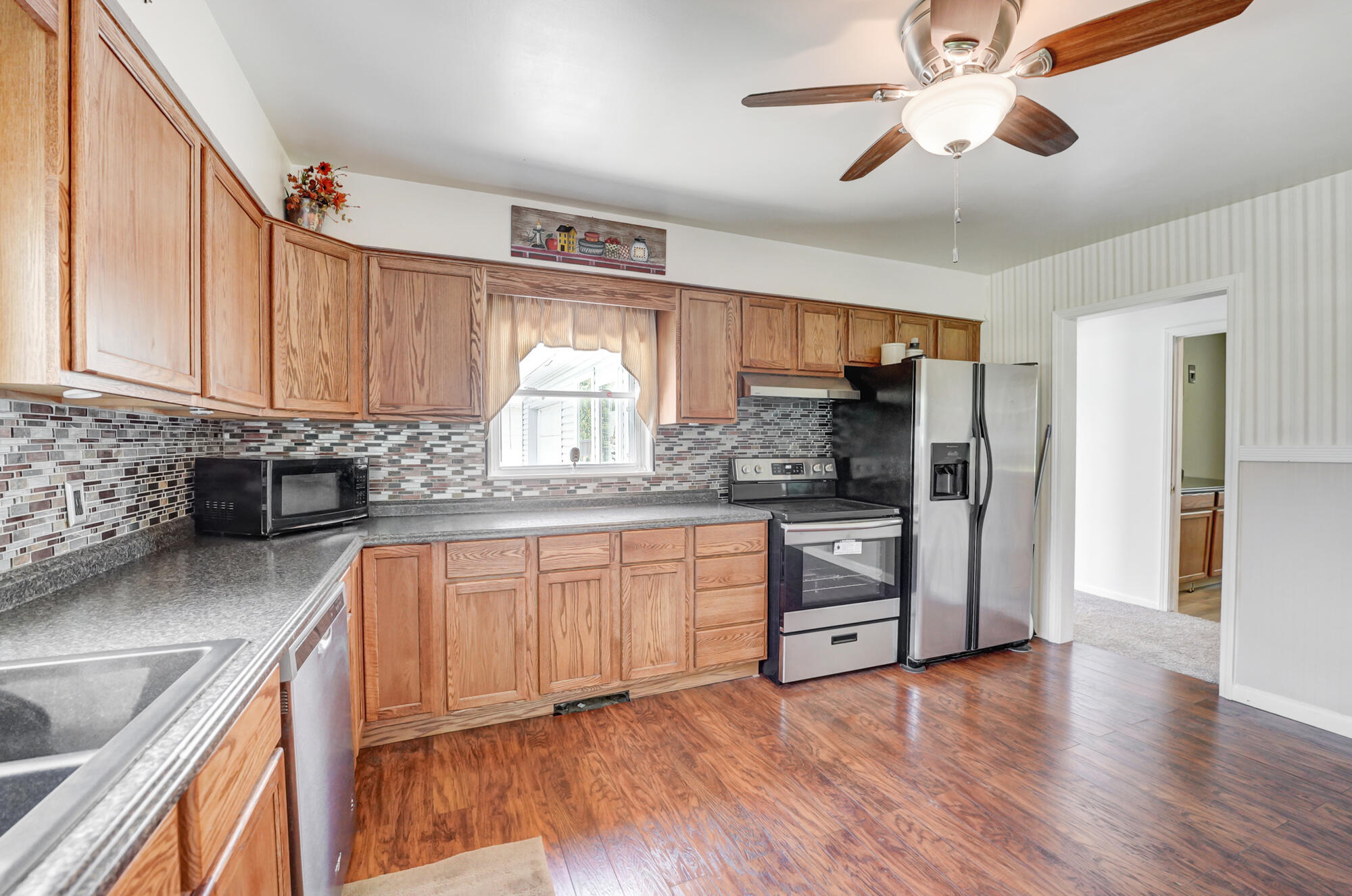 418 West Possum Road Springfield, OH 45506 - Photo 17 of 46