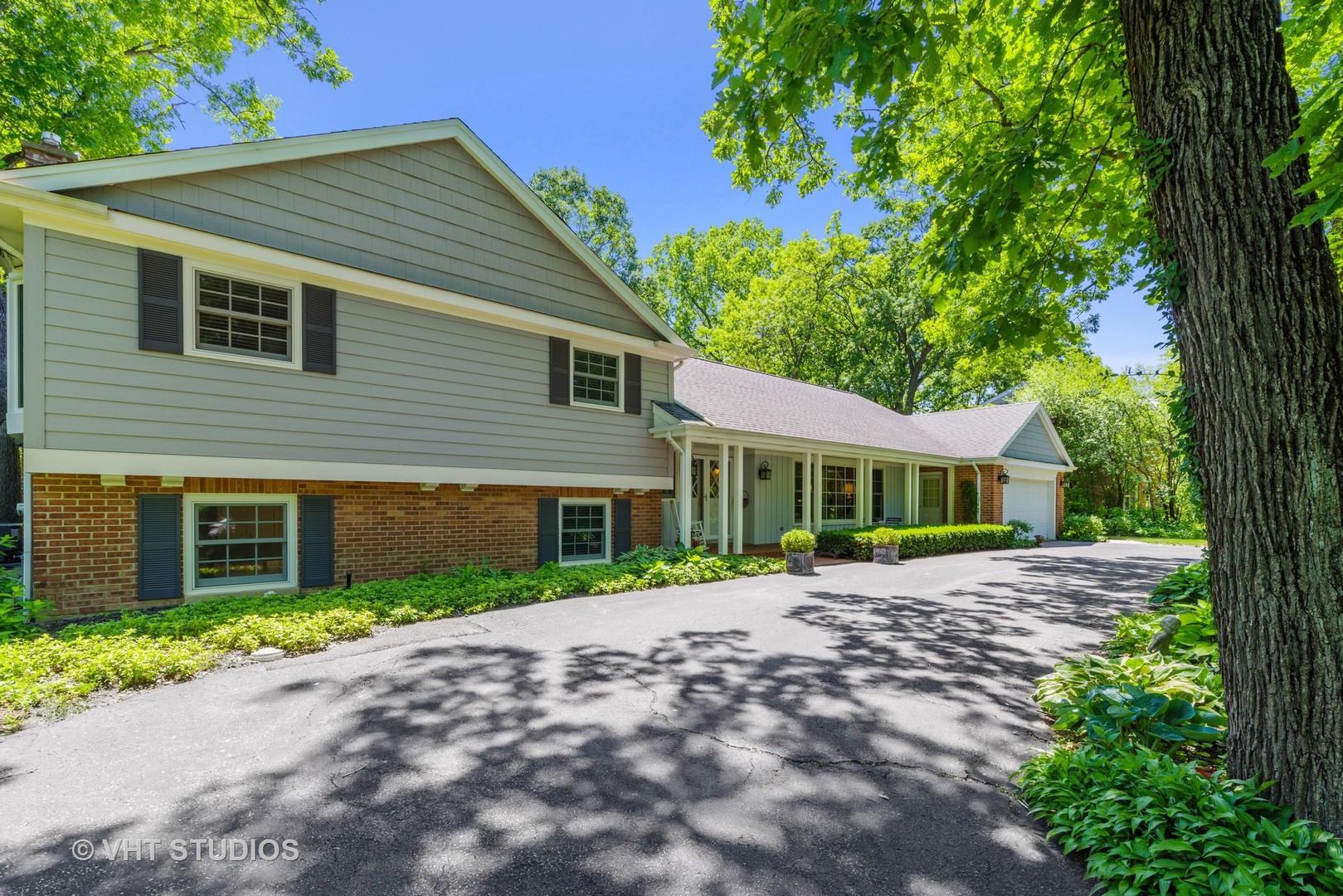 1830 Ridgelee Road Highland Park, IL 60035 - Photo 3 of 29