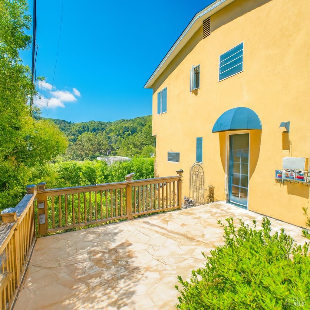 34 Sunrise Avenue, Unit B Mill Valley, CA 94941 - Photo 1 of 26