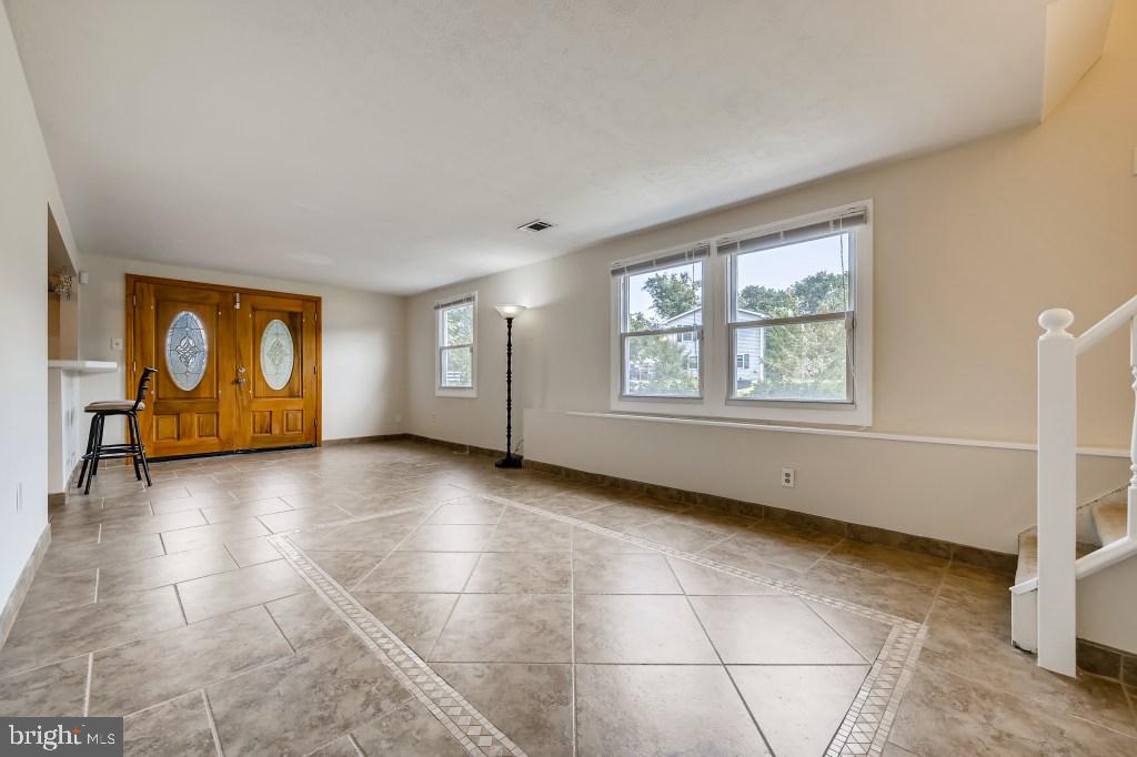 1302 Greyswood Road Odenton, MD 21113 - Photo 5 of 27 Great Room