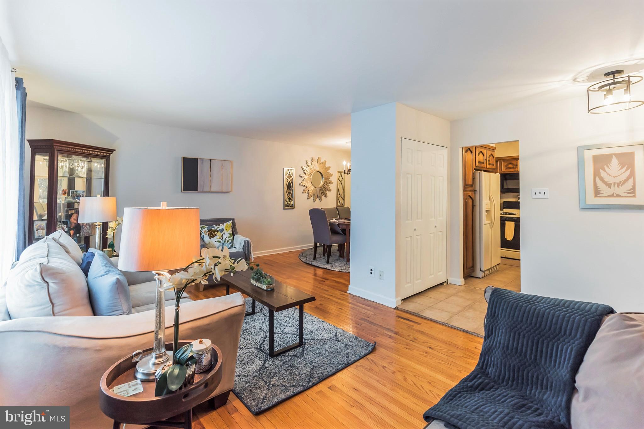 8949 Dewees Street Philadelphia, PA 19152 - Photo 3 of 23 Gallery Image 3