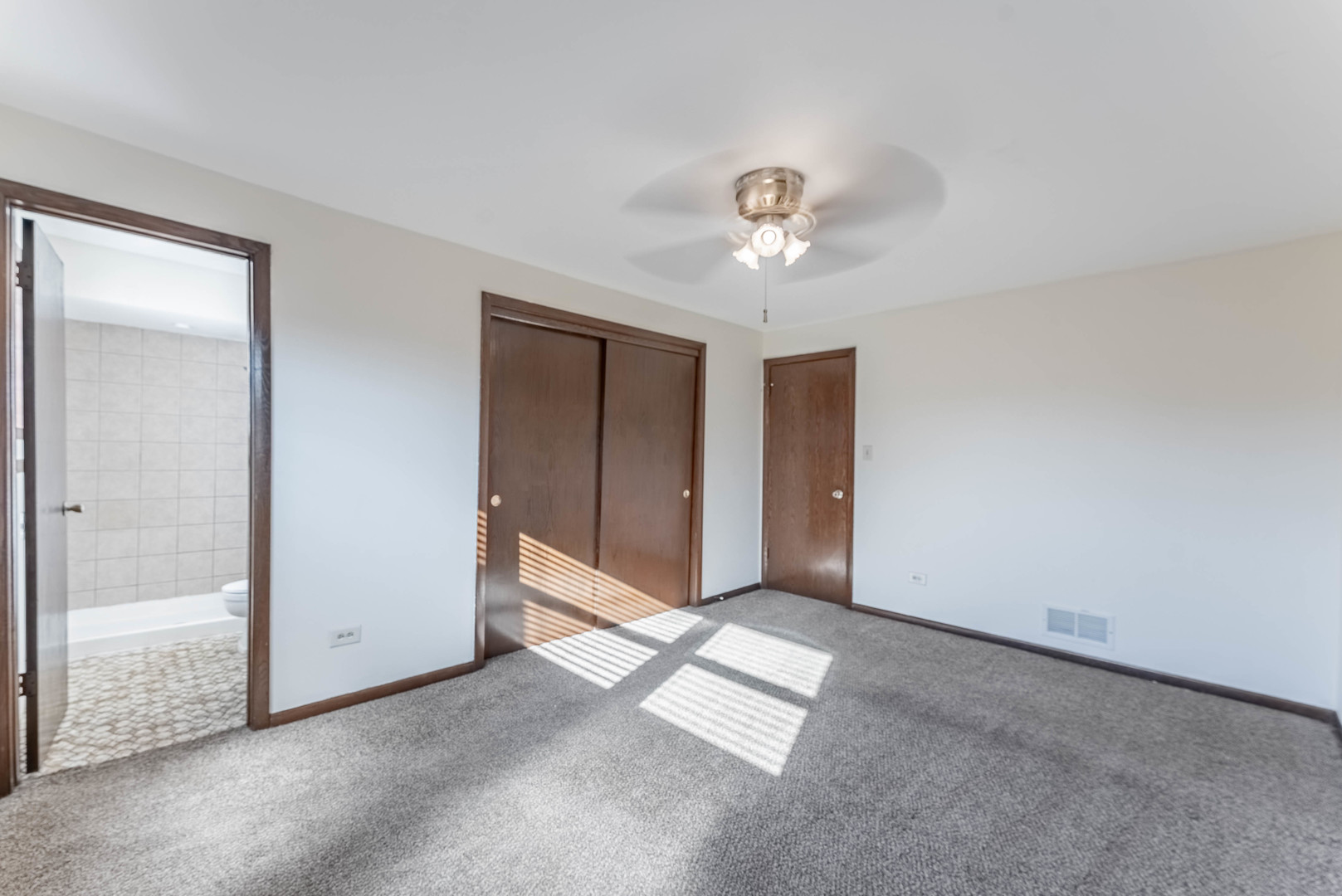 7560 Banks Street, Unit 2 Justice, IL 60458 - Photo 5 of 14 wooden floor in an empty room