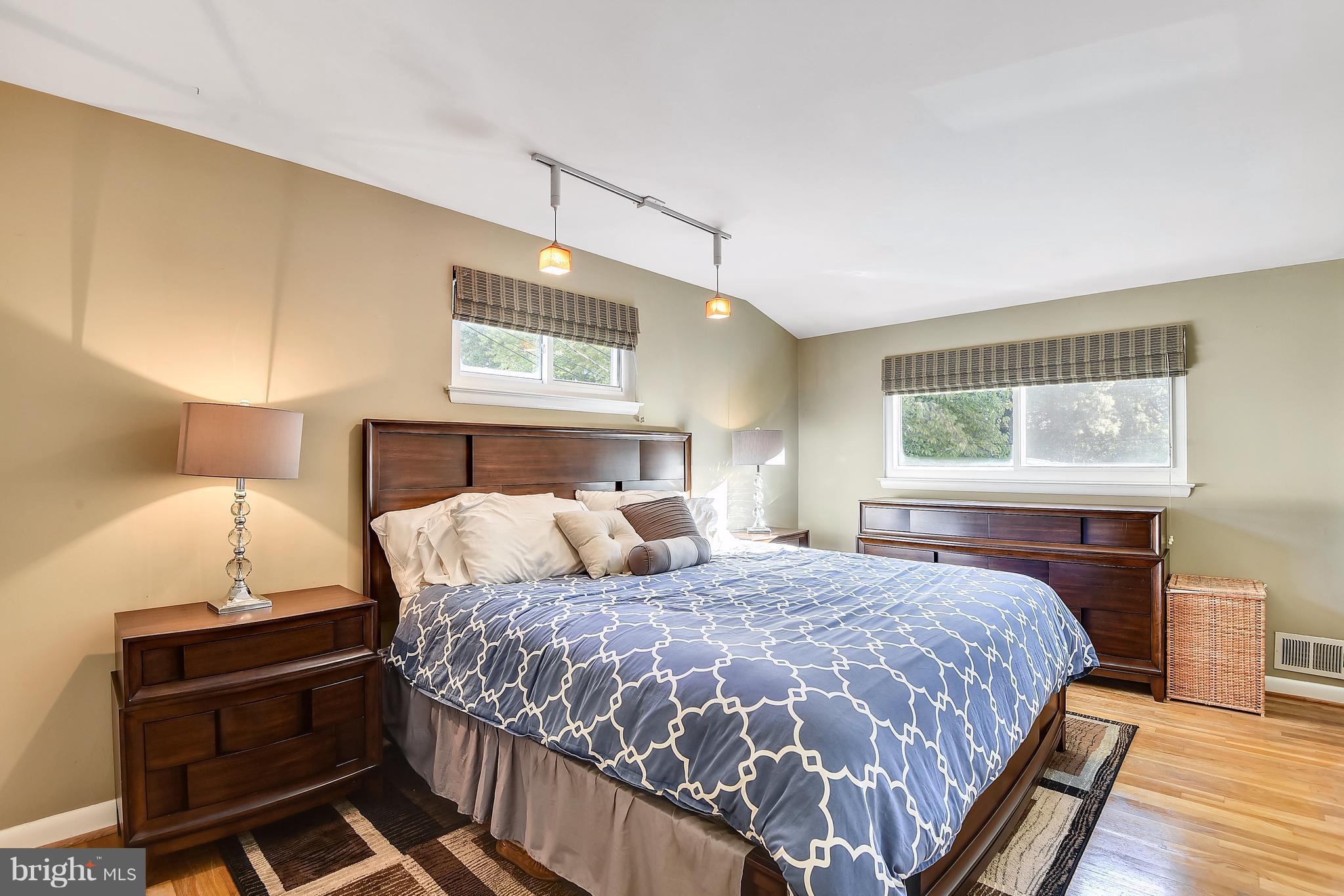 704 North Belgrade Road Silver Spring, MD 20902 - Photo 11 of 24 Bedroom (Master)