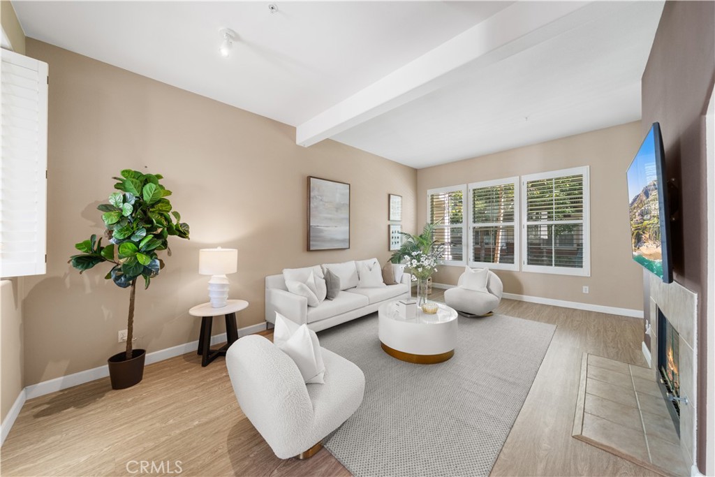 2894 Player Lane Tustin, CA 92782 - Photo 3 of 57