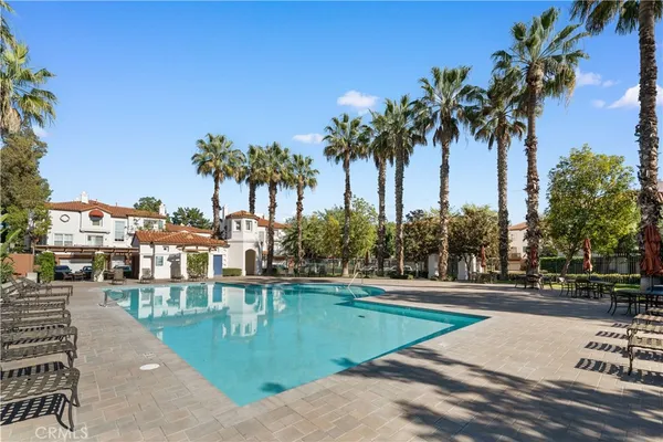 $989,000 | 2894 Player Lane, Tustin, CA 92782