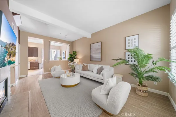 $989,000 | 2894 Player Lane, Tustin, CA 92782