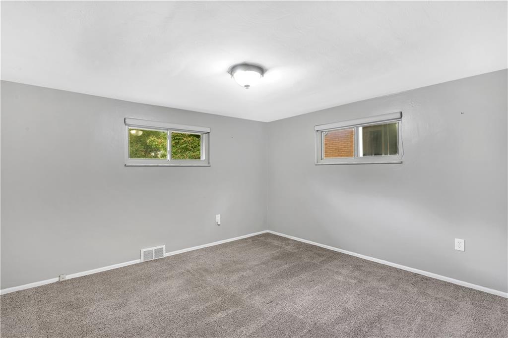 512 Sleepy Hollow Road Pittsburgh, PA 15228 - Photo 18 of 25 Gallery Image 18