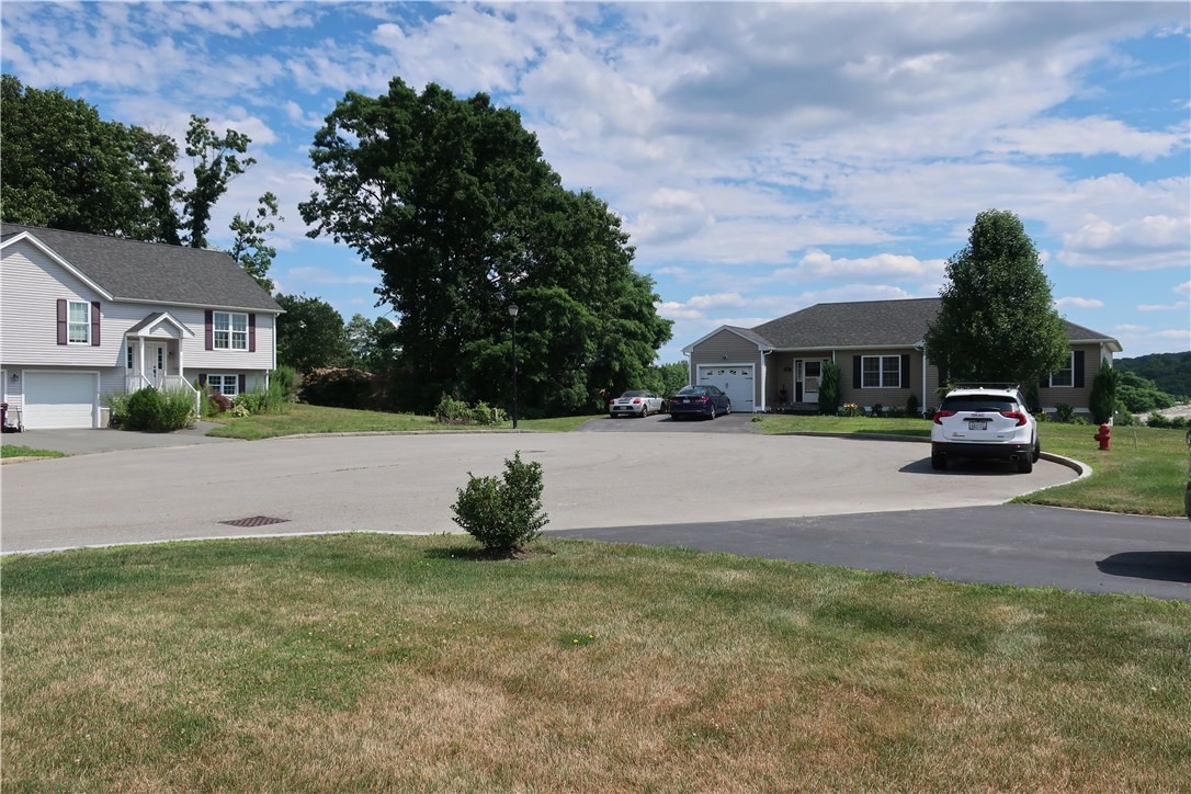 61 Fieldside Drive Woonsocket, RI 02895 - Photo 36 of 41 Gallery Image 36