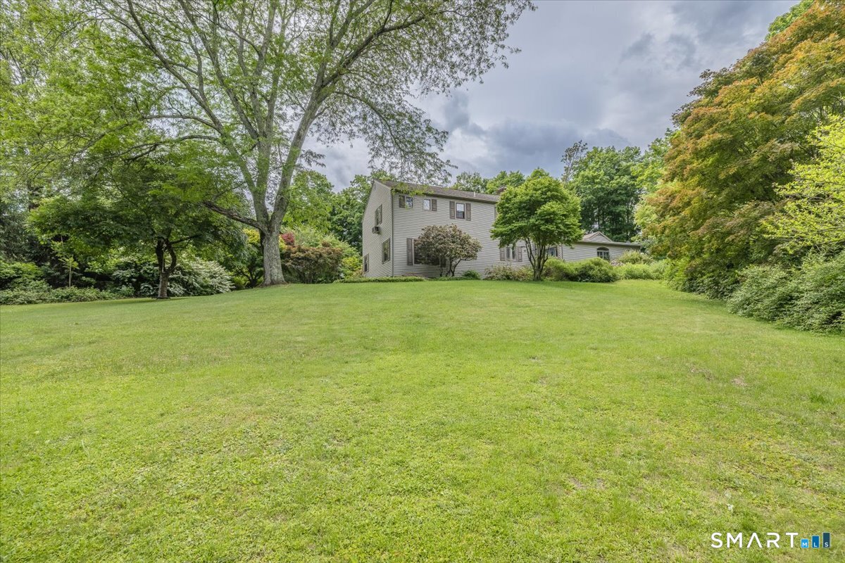 5 Mt Pleasant Road Newtown, CT 06470 - Photo 33 of 40