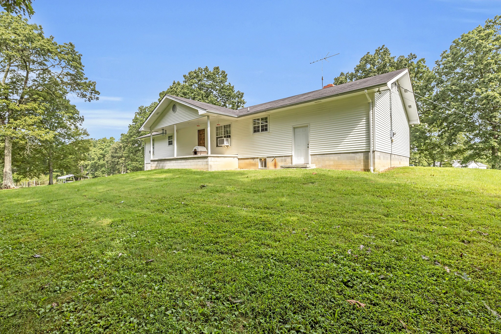 1443 Hendon Road Soddy Daisy, TN 37379 - Photo 14 of 15 Gallery Image 14
