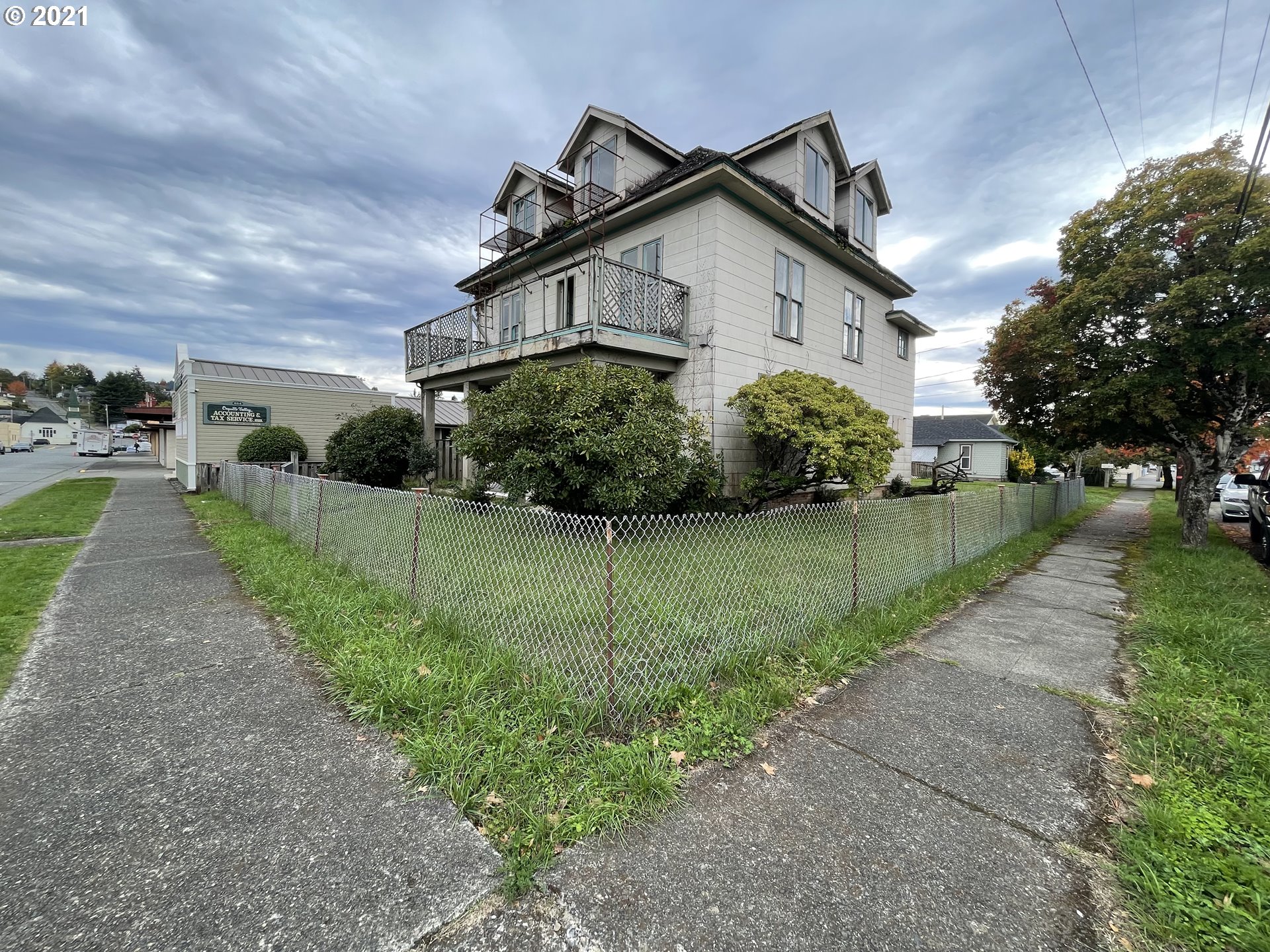 606 Maple Street Myrtle Point, OR 97458 - Photo 1 of 11 Gallery Image 1