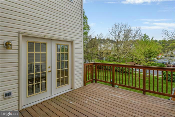 611 Springhouse Square Southeast Leesburg, VA 20175 - Photo 12 of 30 Exterior (Rear)