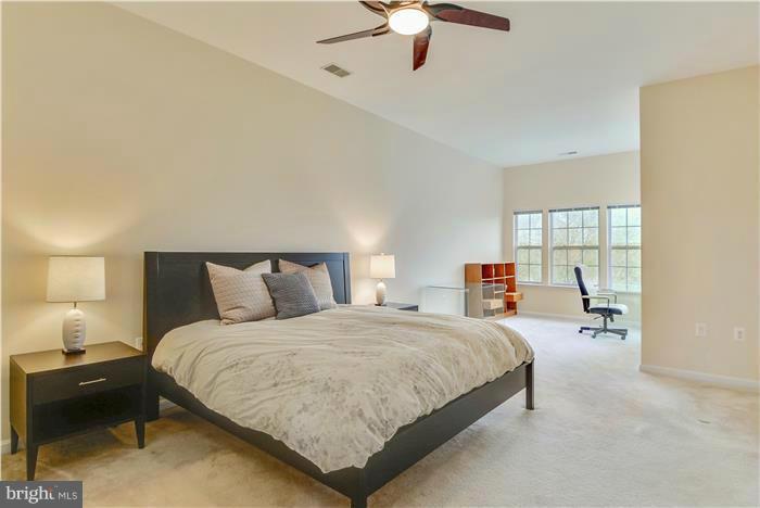 611 Springhouse Square Southeast Leesburg, VA 20175 - Photo 15 of 30 Bedroom (Master)
