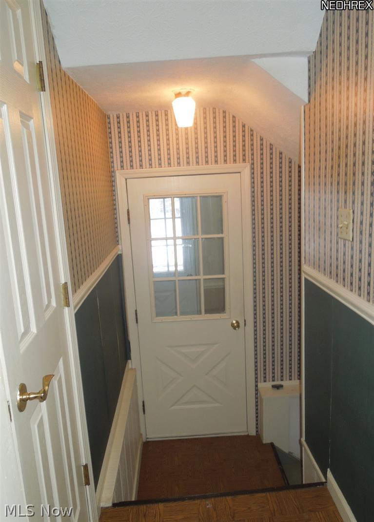 1622 Ritchie Road Stow, OH 44224 - Photo 18 of 24 Back door entrance