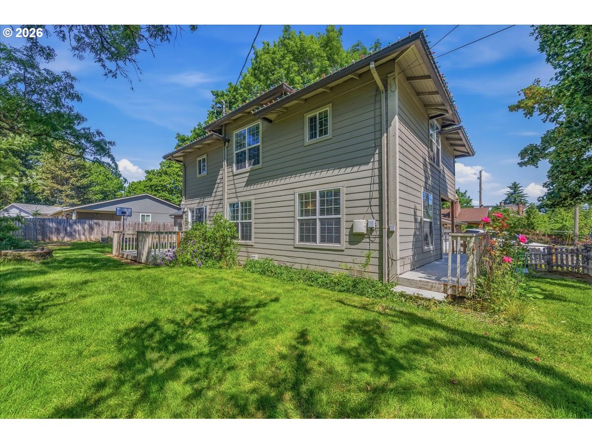 2242 C Street Forest Grove, OR 97116 - Photo 2 of 41