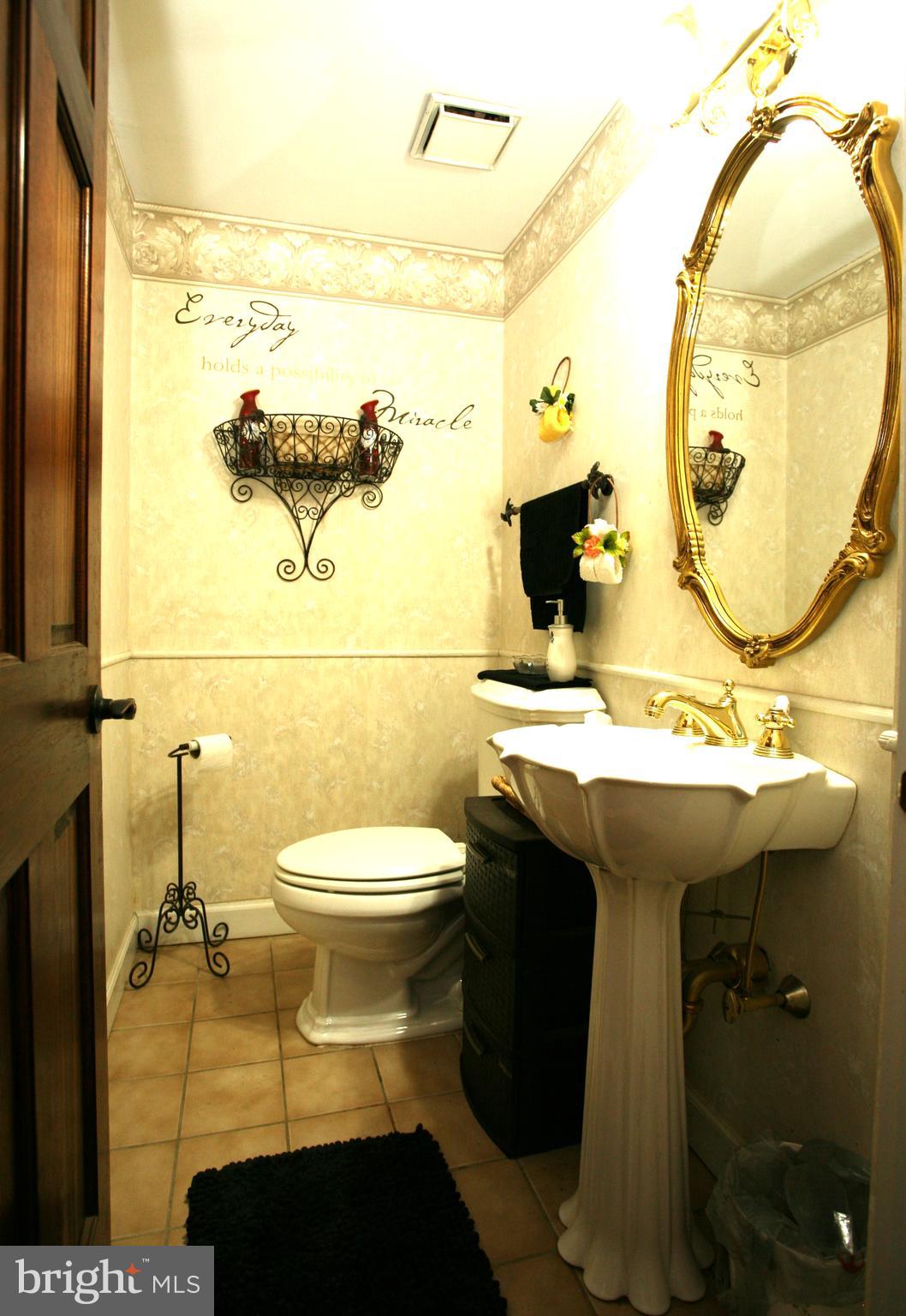 12 Overhill Road Stratford, NJ 08084 - Photo 26 of 32