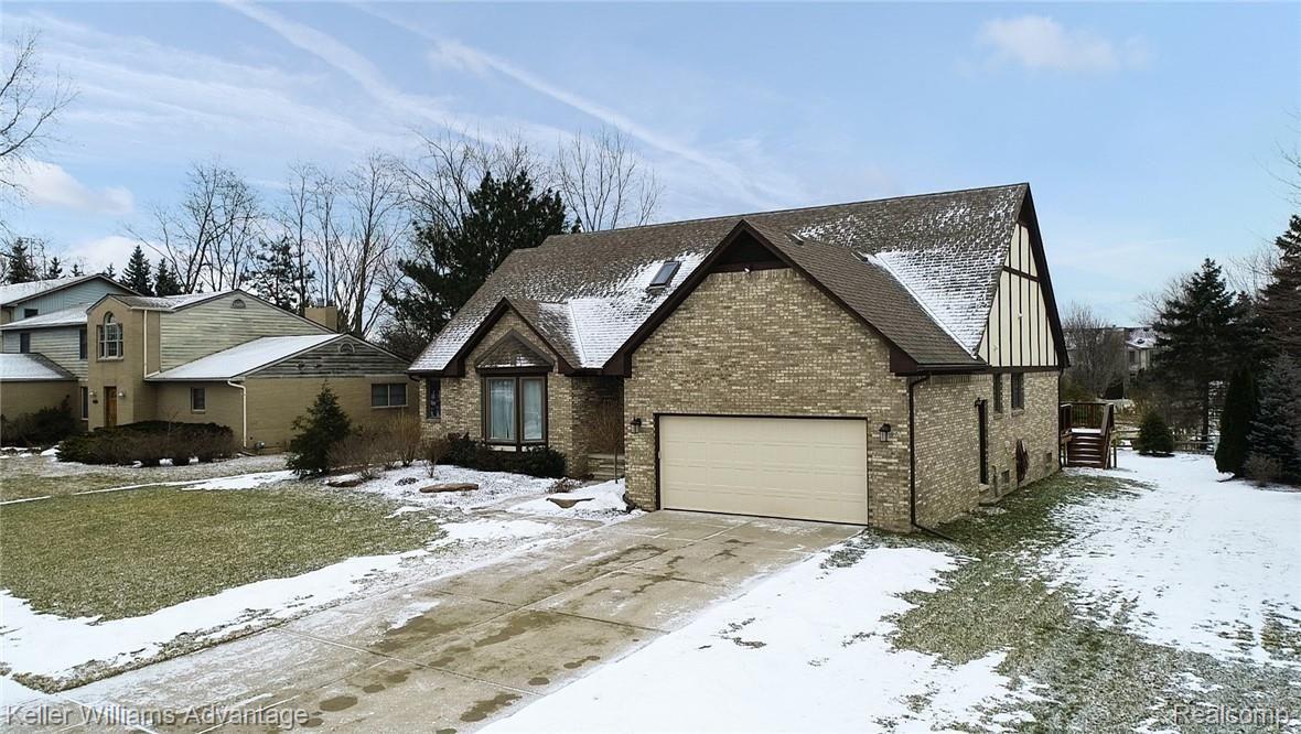 19030 Van Road Livonia, MI 48152 - Photo 54 of 59 DJI_0013-1.jpg