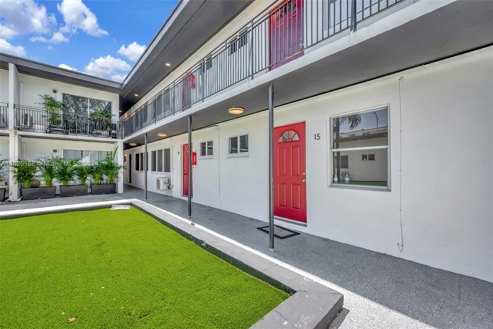 14280 Northeast 6th Avenue North Miami, FL 33161 - Photo 39 of 51 a view of an interior of the house