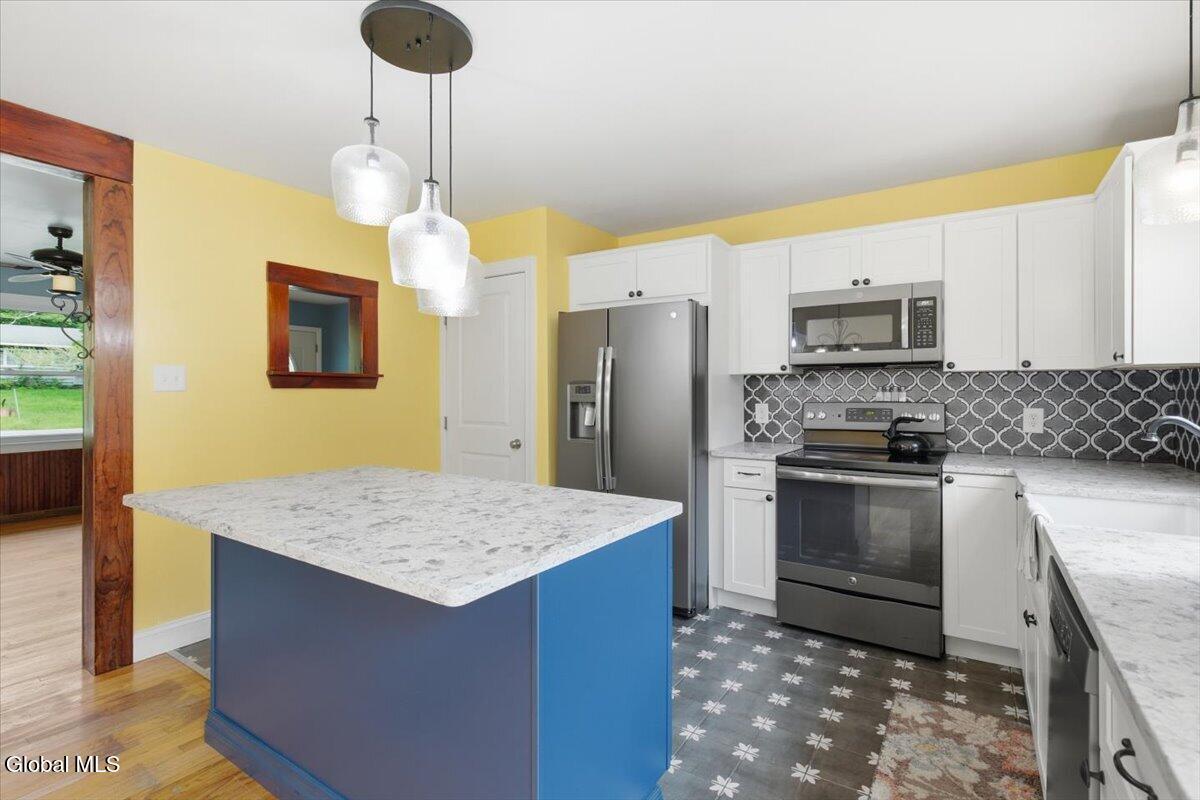 405 Starr Road Ravena, NY 12143 - Photo 11 of 38 20-013_MW2_6392