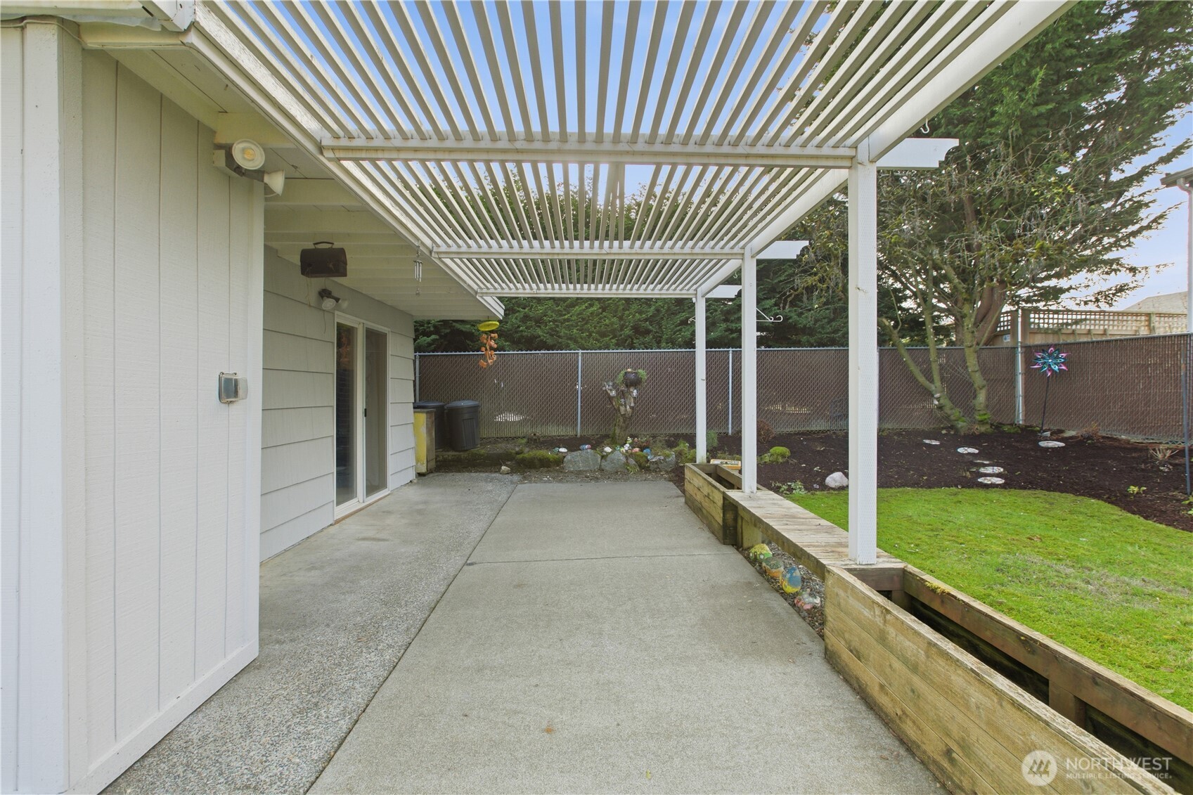 10421 2nd Place Southwest Seattle, WA 98146 - Photo 25 of 28