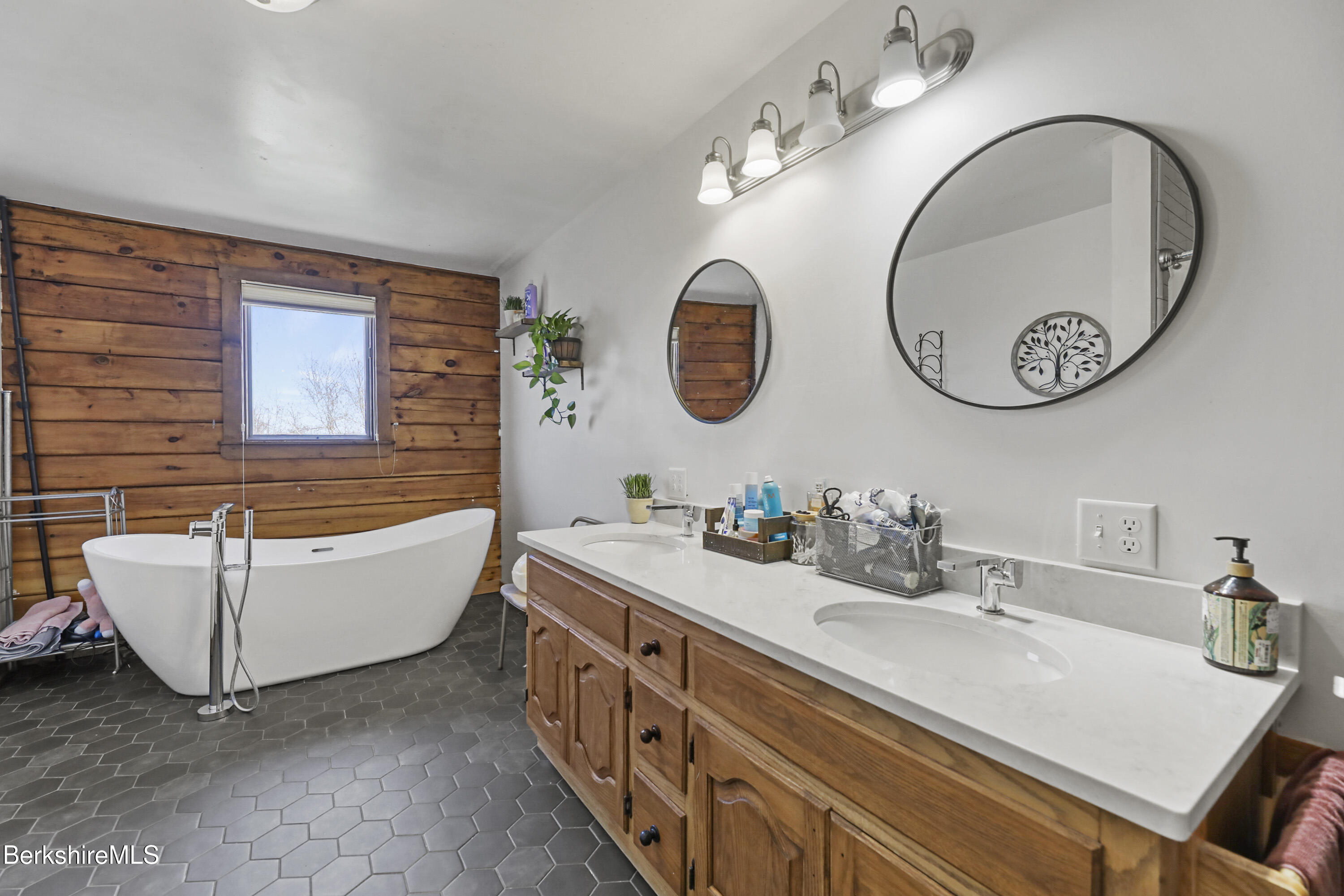 359 Jacobs Ladder Road Becket, MA 01223 - Photo 27 of 45 25 Second Floor Primary Bathroom