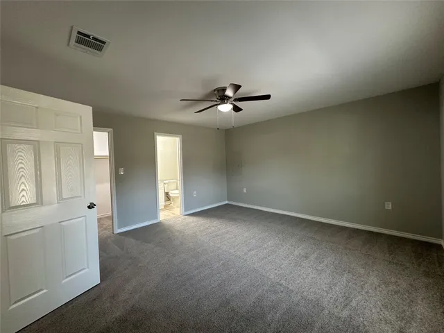 $1,800 | 4802 Hannas Reef Drive, Bacliff, TX 77518