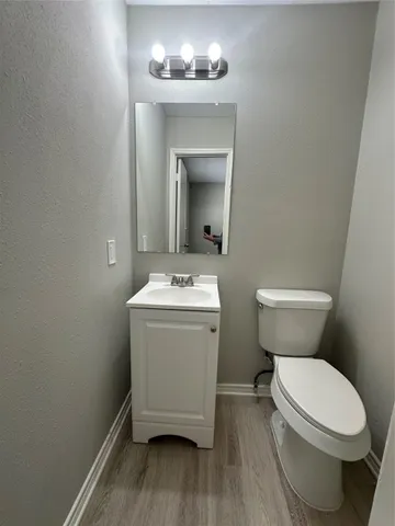 $1,800 | 4802 Hannas Reef Drive, Bacliff, TX 77518