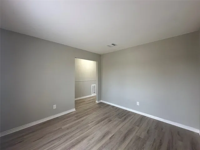 $1,800 | 4802 Hannas Reef Drive, Bacliff, TX 77518