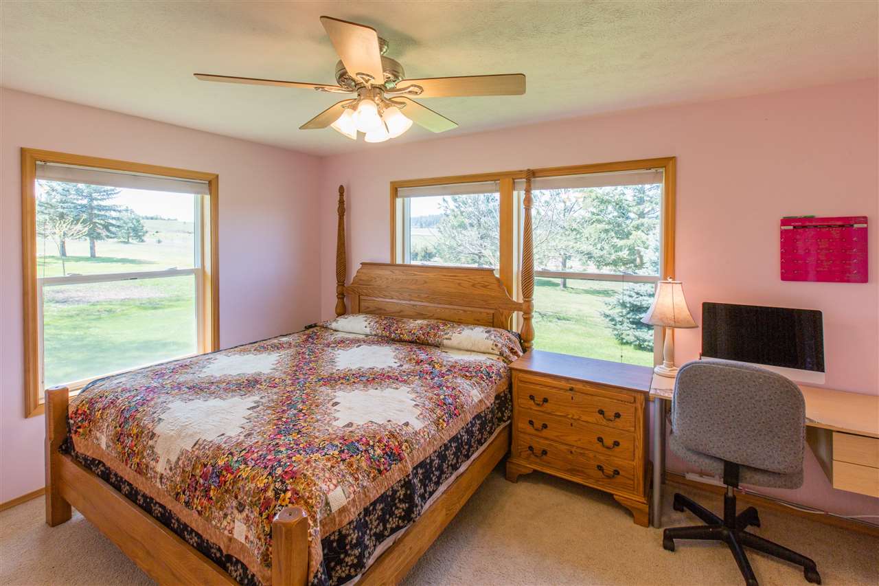6917 West Staley Road Deer Park, WA 99006 - Photo 10 of 20
