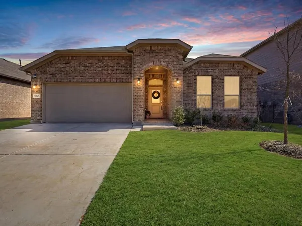$2,600 | 16032 Farringdon Street, Fort Worth, TX 76247