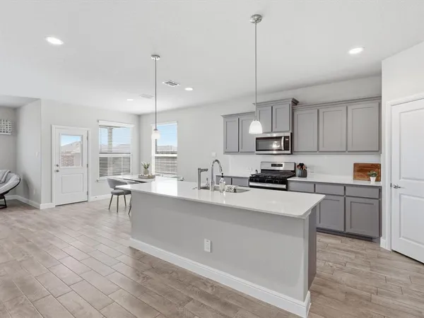 $2,600 | 16032 Farringdon Street, Fort Worth, TX 76247
