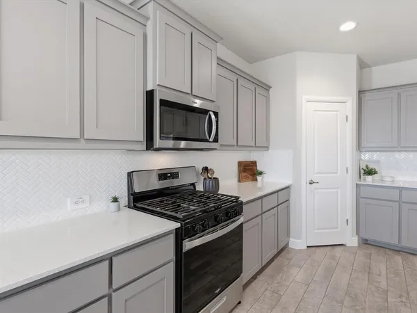 $2,600 | 16032 Farringdon Street, Fort Worth, TX 76247