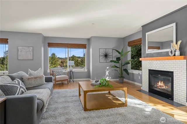 $850,000 | 13827 Macadam Road South, Tukwila, WA 98168