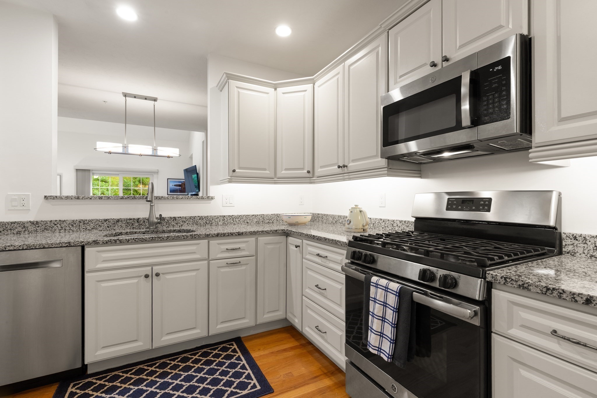 33 Hastings Road, Unit 33 Hudson, MA 01749 - Photo 14 of 40 Gallery Image 14
