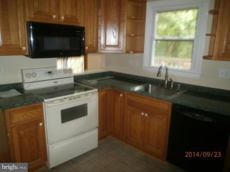 307 Pertch Road Severna Park, MD 21146 - Photo 5 of 13 Interior (General)