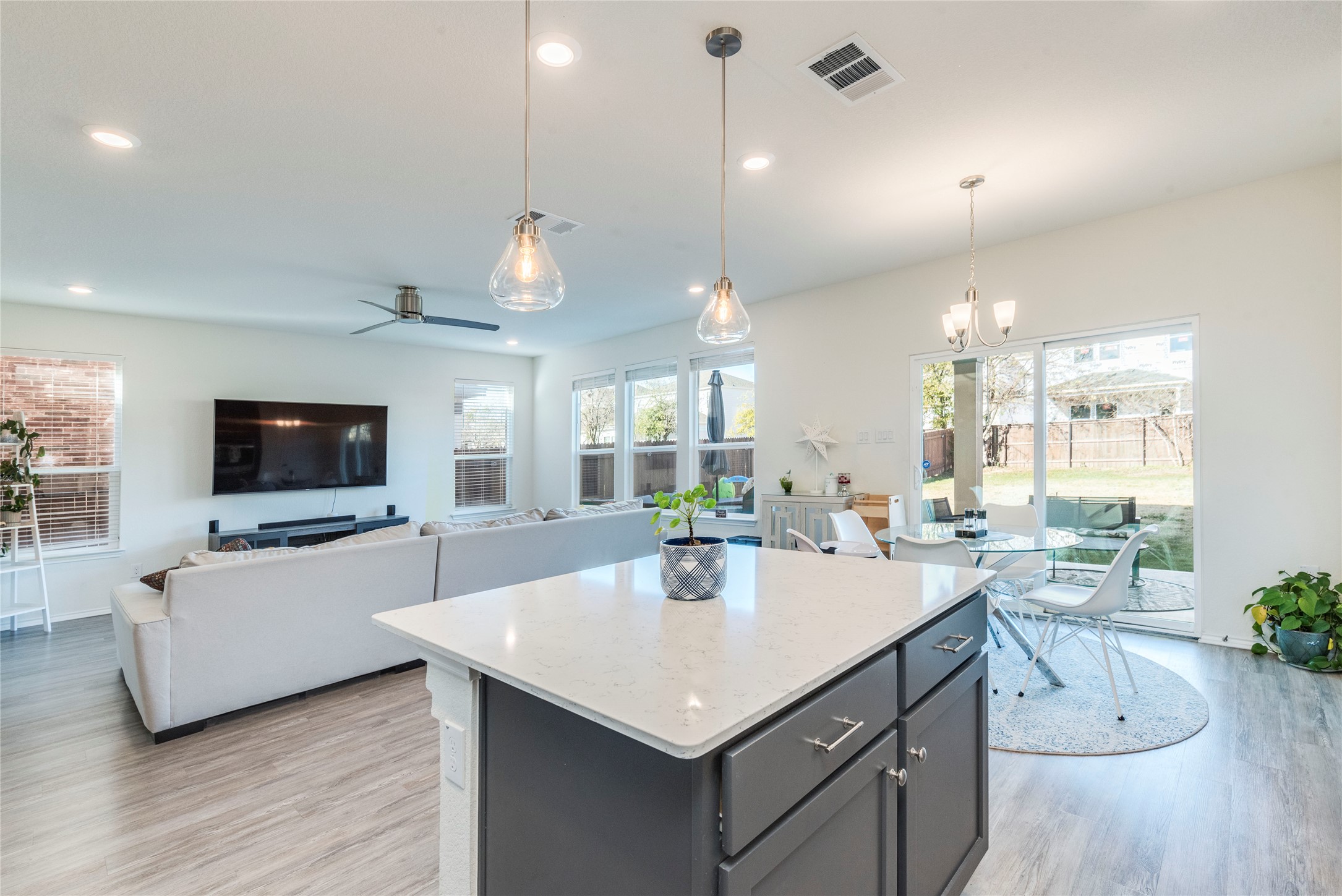 17409 Crazy Arm Road Round Rock, TX 78664 - Photo 13 of 34