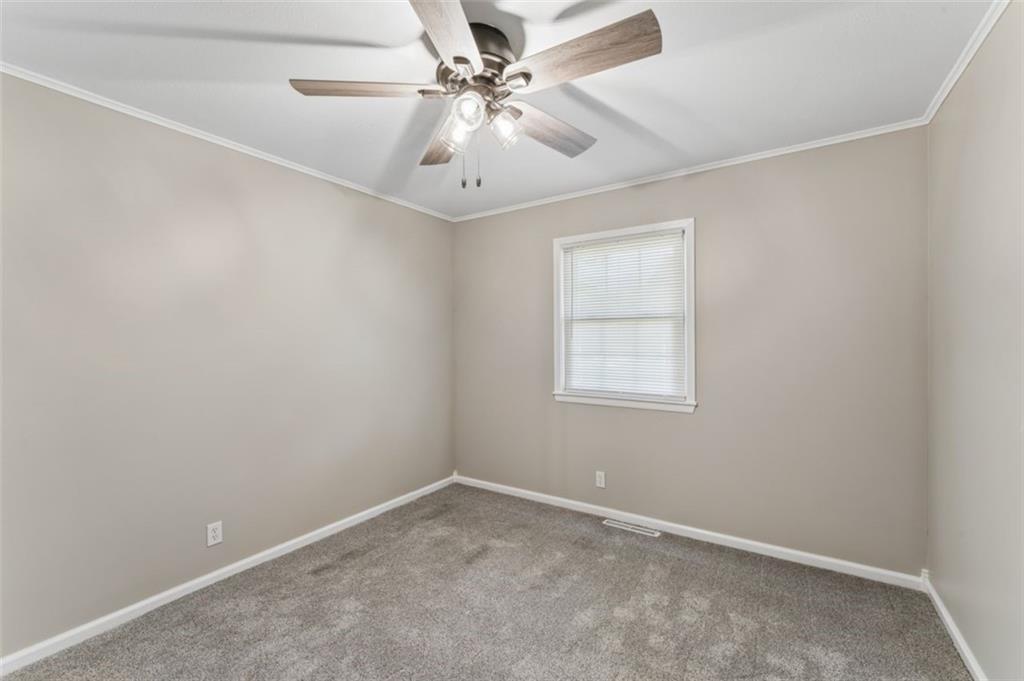 18611 East Salisbury Road Independence, MO 64056 - Photo 39 of 77