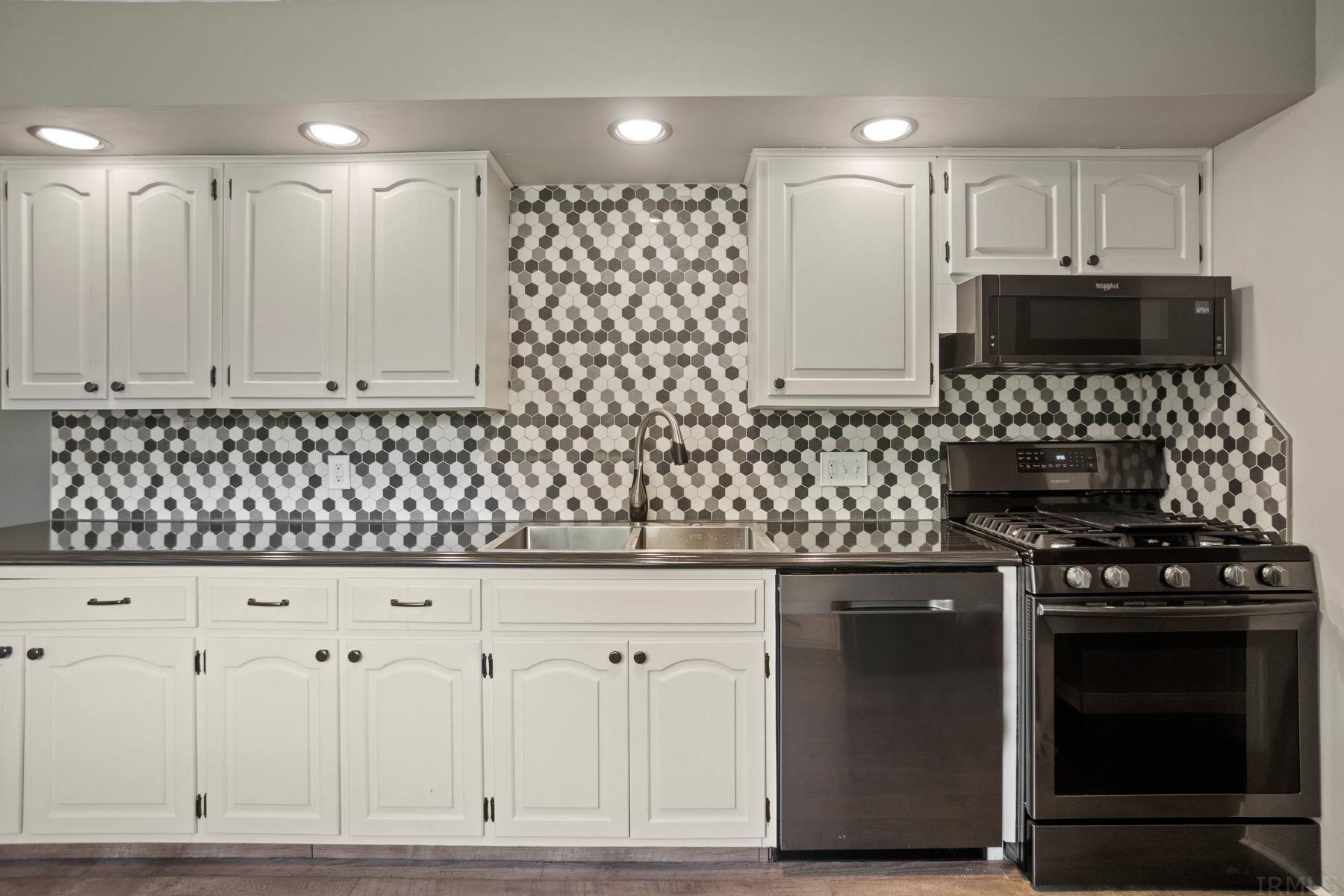 4120 Reed Road Fort Wayne, IN 46815 - Photo 13 of 30 Gallery Image 13