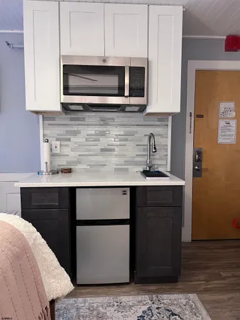 $169,900 | 807 East 8th Street, Unit 306, Ocean City, NJ 08226