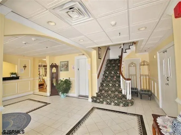 $169,900 | 807 East 8th Street, Unit 306, Ocean City, NJ 08226