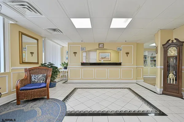 $169,900 | 807 East 8th Street, Unit 306, Ocean City, NJ 08226