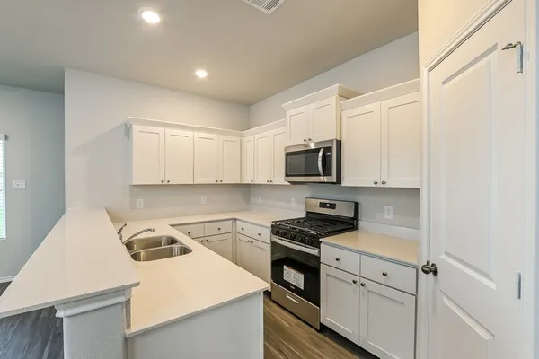 $1,675 | 3024 Paintbrush Drive, Brookshire, TX 77423