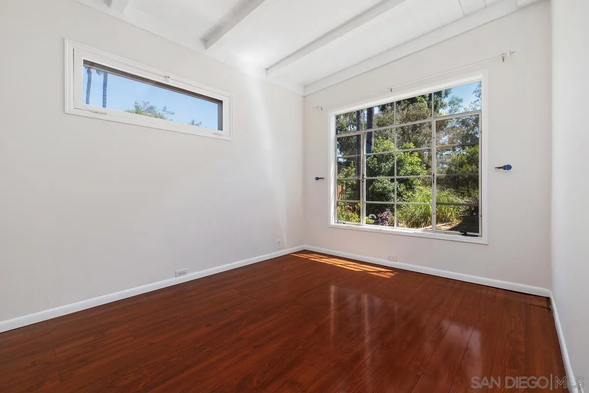 2820 Hidden Valley Road La Jolla, CA 92037 - Photo 17 of 28 Gallery Image 17
